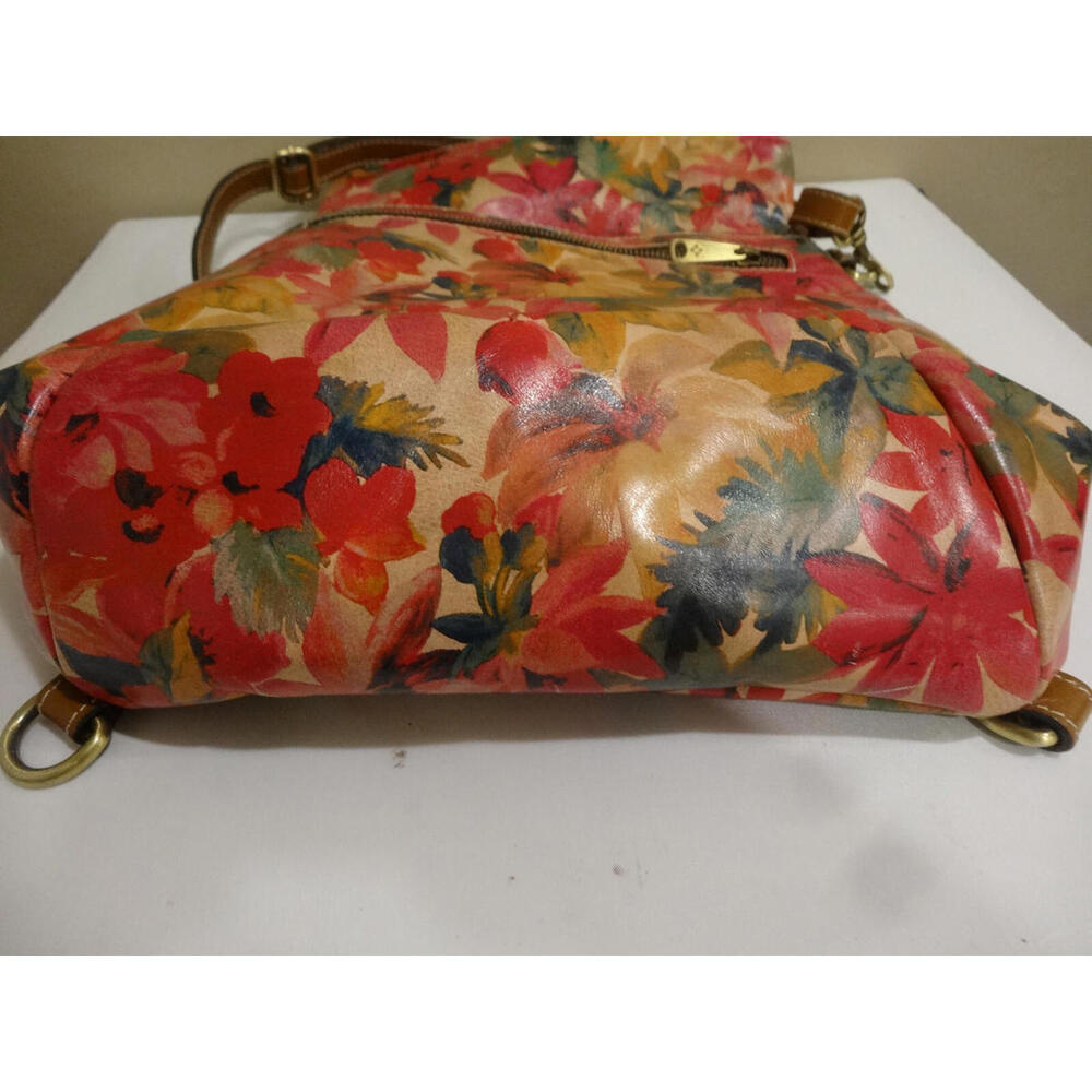 Patricia Nash Flower Bouquet Convertible Luzille Backpack - Picture 6 of 9